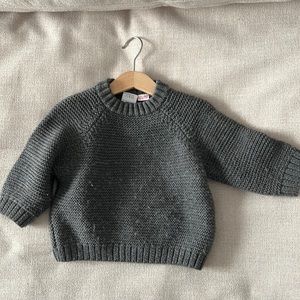 Zara kids grey kit sweater size 9-12